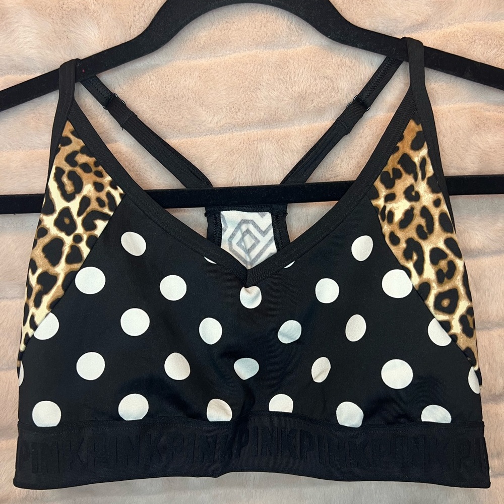 Victoria’s Secret Pink Ultimate Lightly Lined Sports Bra